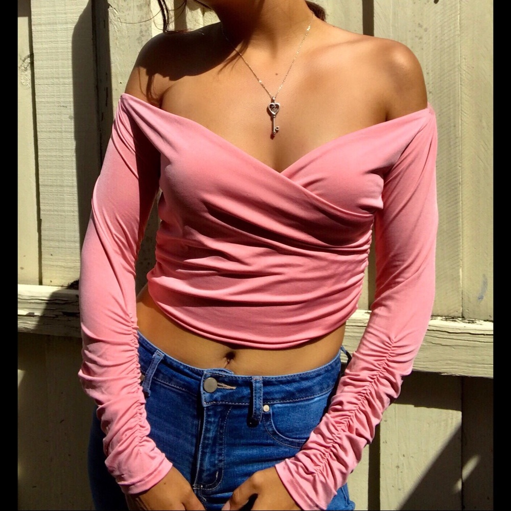 “Lana” Long-Sleeved Crop Top ROSE